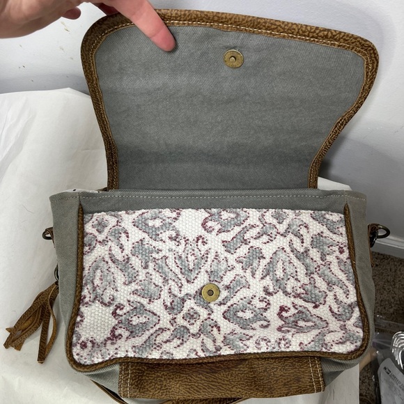 MYRA BAG FATSO SMALL & CROSS BODY BAG EUC - Picture 2 of 10